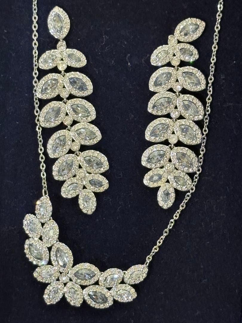 Second-hand - Swarovski Baron Necklace Earring Set, Leaf Pattern - 8
