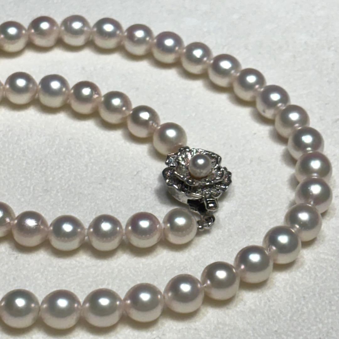 Second-hand Akoya pearl necklace, length 42 cm, pearl size 7.1 mm - 7.3 mm.: Akoya pearl necklace, length 42 cm, pearl size 7.1 mm - 7.3 mm