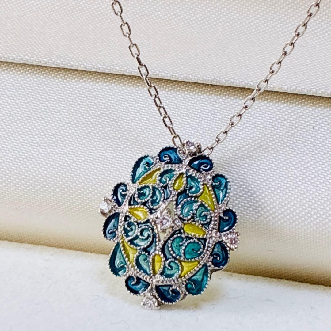 Second-hand - PT900 cloisonnE diamond necklace pendant, brand new, never used: CloisonnE diamond necklace pendant, brand new, unused. Pendant only. Material: 900 platinum The diamond in the center weighs 0.06 carats. Color: As shown in the image It sparkles beautifully in the li