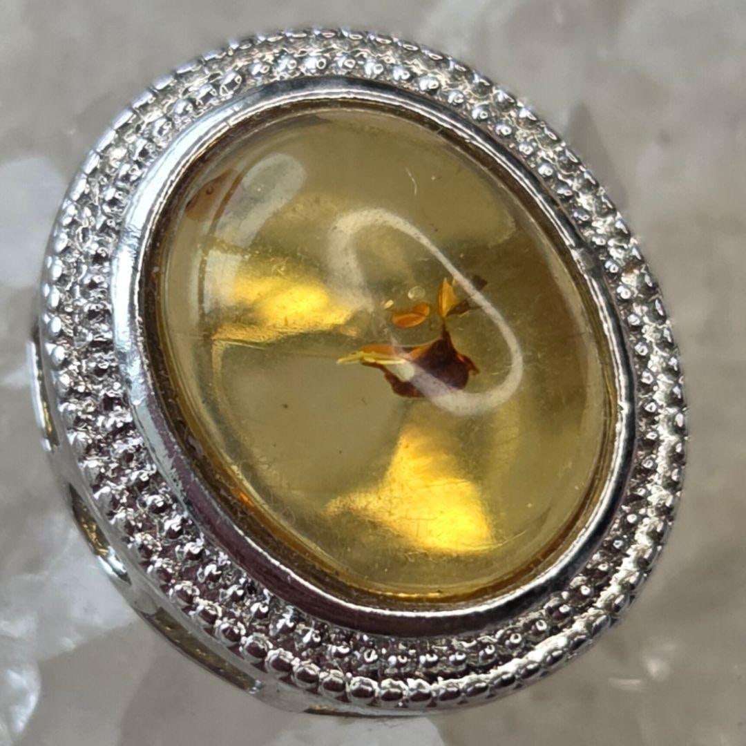 Second-hand - Amber (Amber) Oval Natural Gemstone, Golden: Amber (amber) oval-shaped natural gemstone, golden color. Pendant/accessory. Dimensions (including accessories) Height: 13-14 millimeters Width: 11-12 millimeters Amber This magical gemstone formed