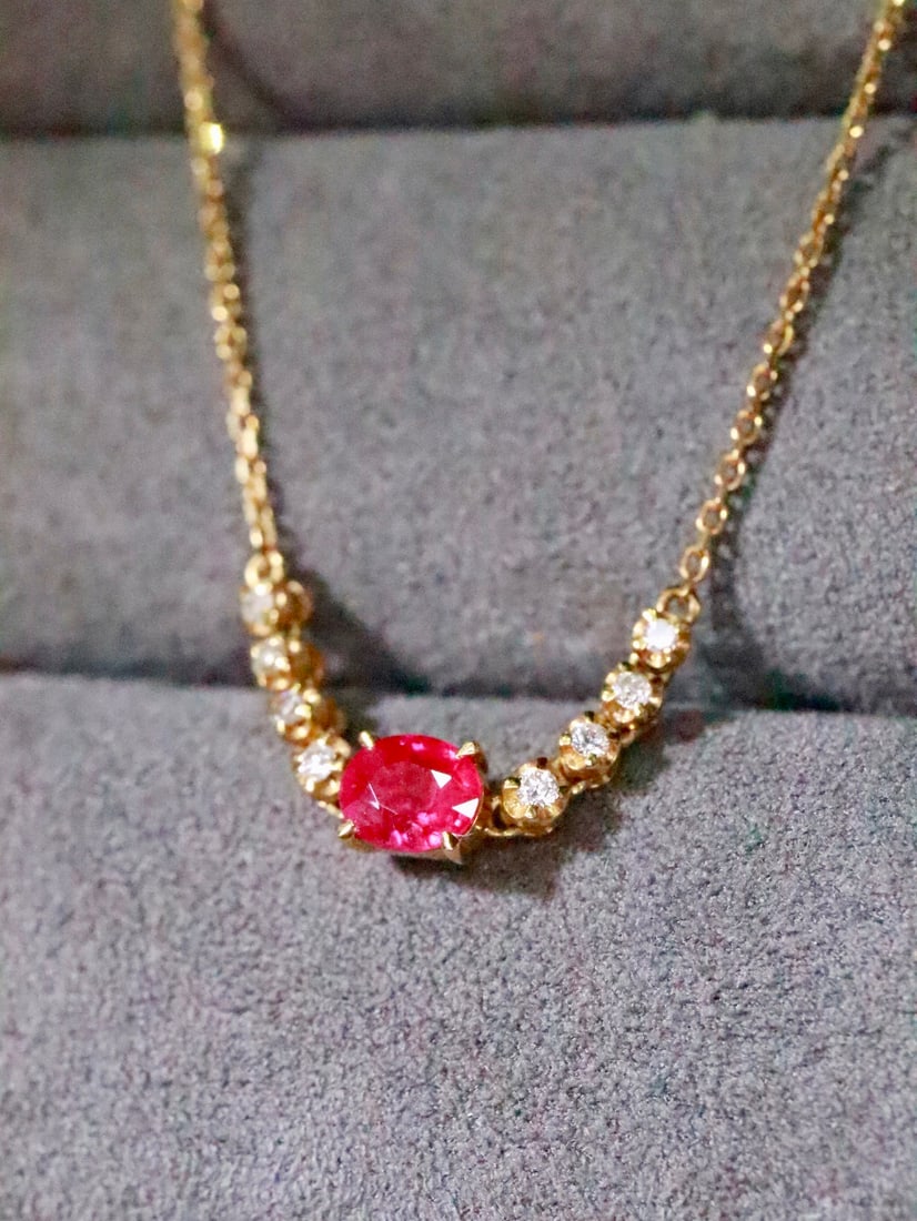 18K Gold Ruby Collarbone Necklace - 3