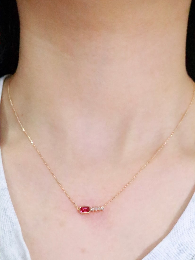 18K Gold Ruby Collarbone Necklace - 6
