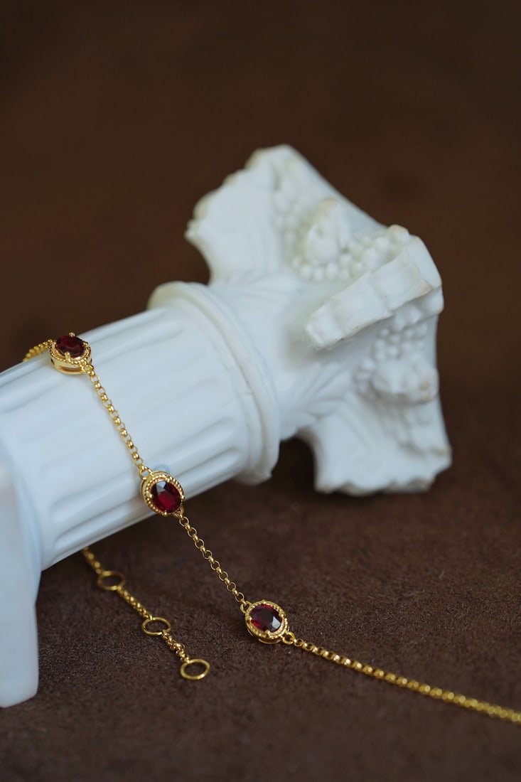 18K Gold Diamond Ruby Bracelet - 9