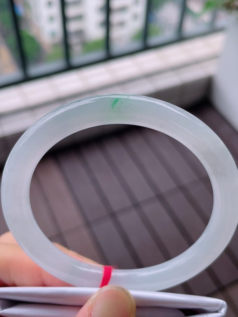 jadeite Round Bangle - 4
