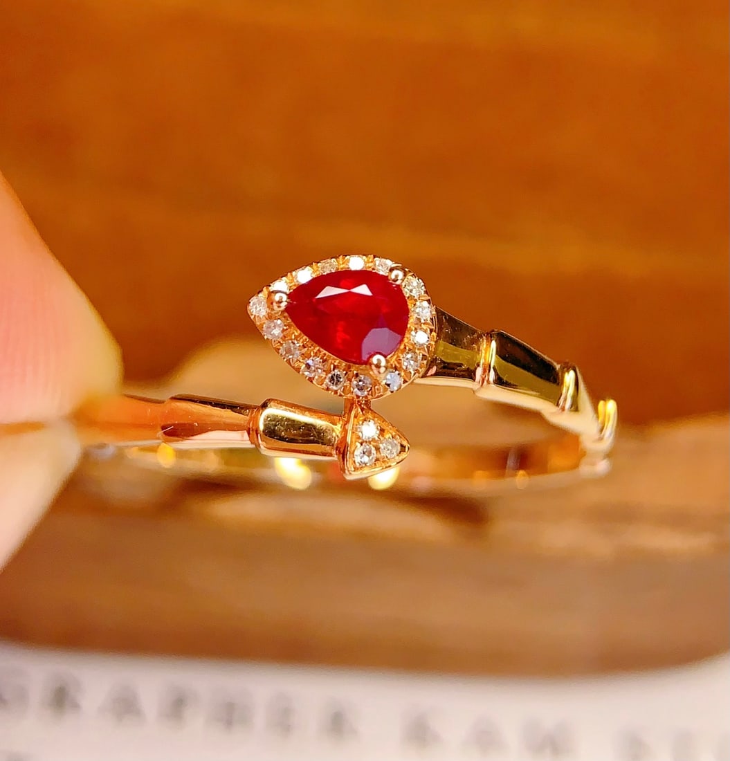 18K Gold Ruby Ring - 4