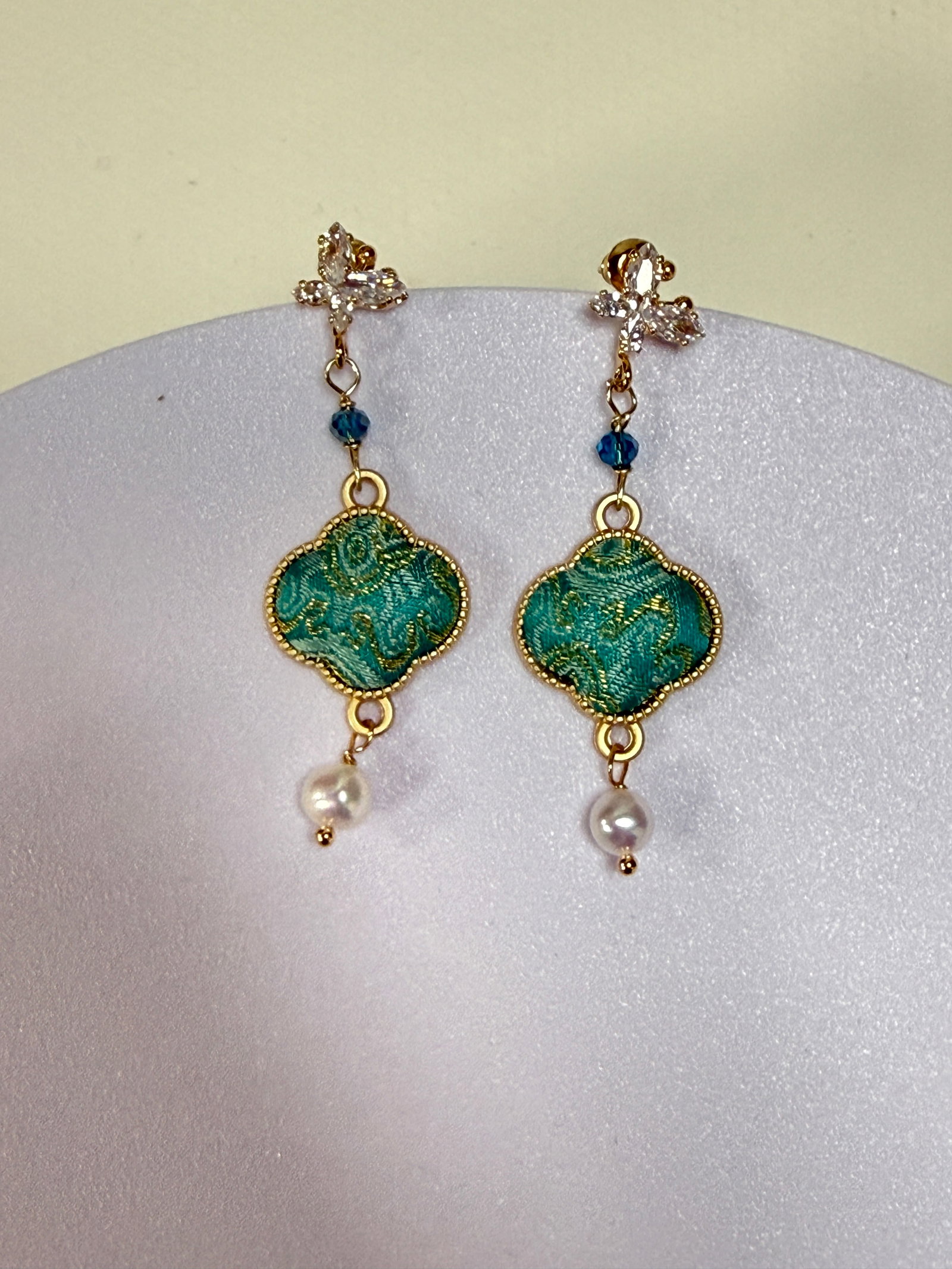 Song Brocade Clover Earrings (1 of 6)