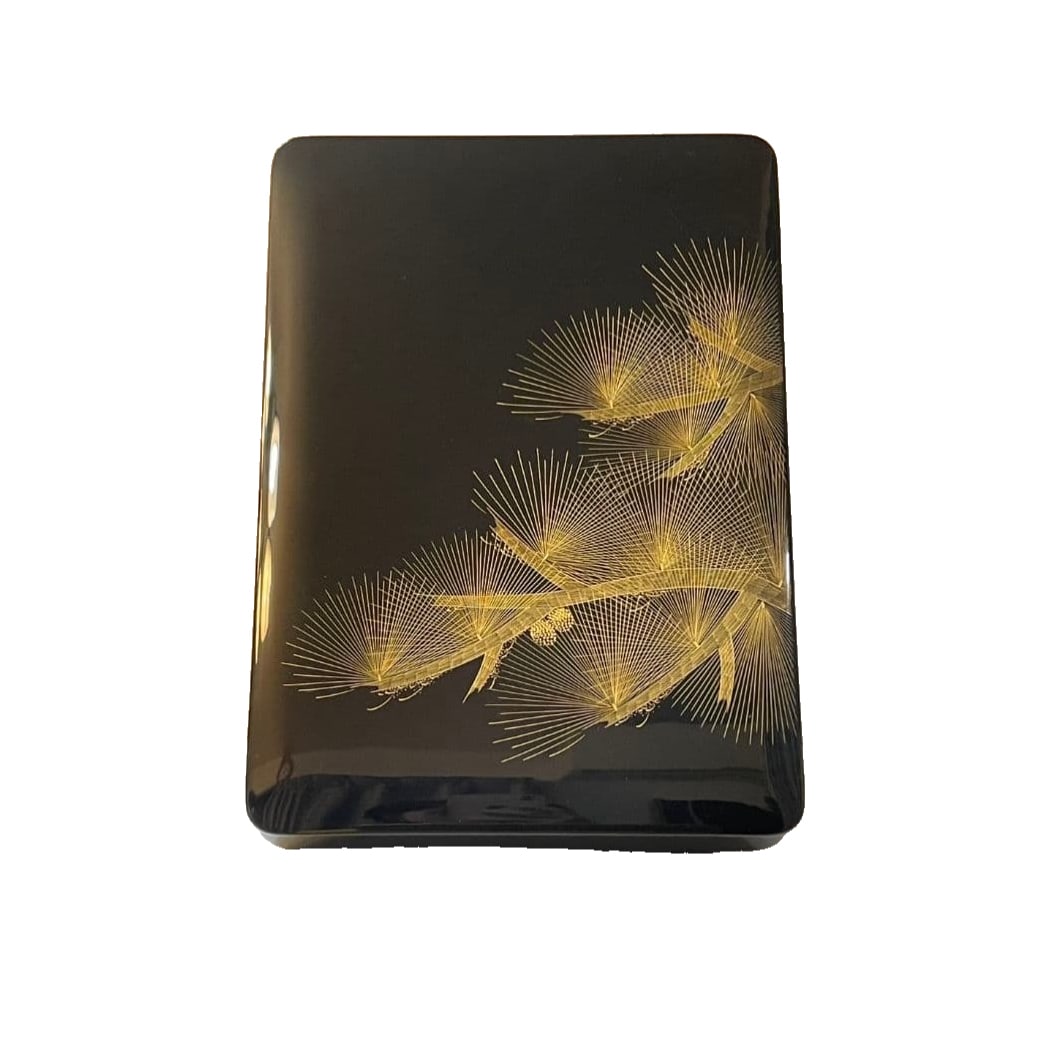 Wajima lacquer document box, decorated with gold leaf patterns. (1 of 4)