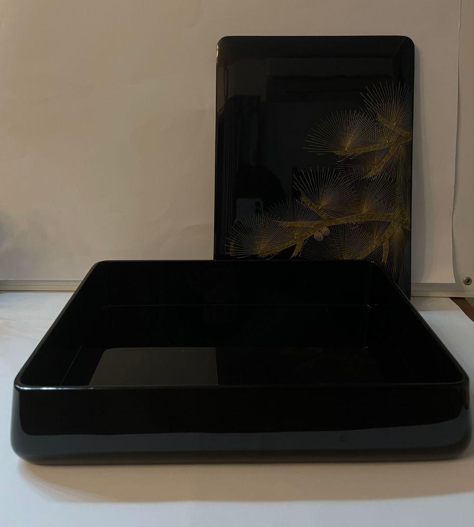 Wajima lacquer document box, decorated with gold leaf patterns. - 3