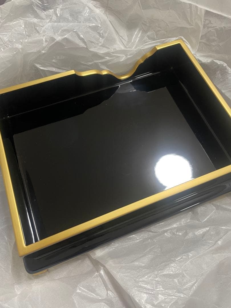 Lacquer document box decorated with gold leaf patterns on a black lacquer ground. - 3