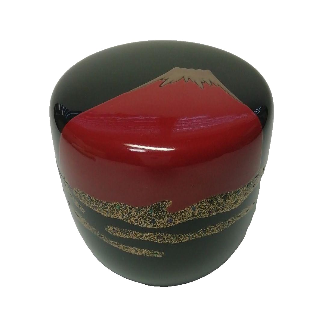 Tea Ceremony Utensils, Tea Caddy in the Shape of a Jujube with Red Fuji Design: Tea Ceremony Utensils, Tea Caddy in the Shape of a Jujube with Red Fuji Design No obvious scratches or damage.