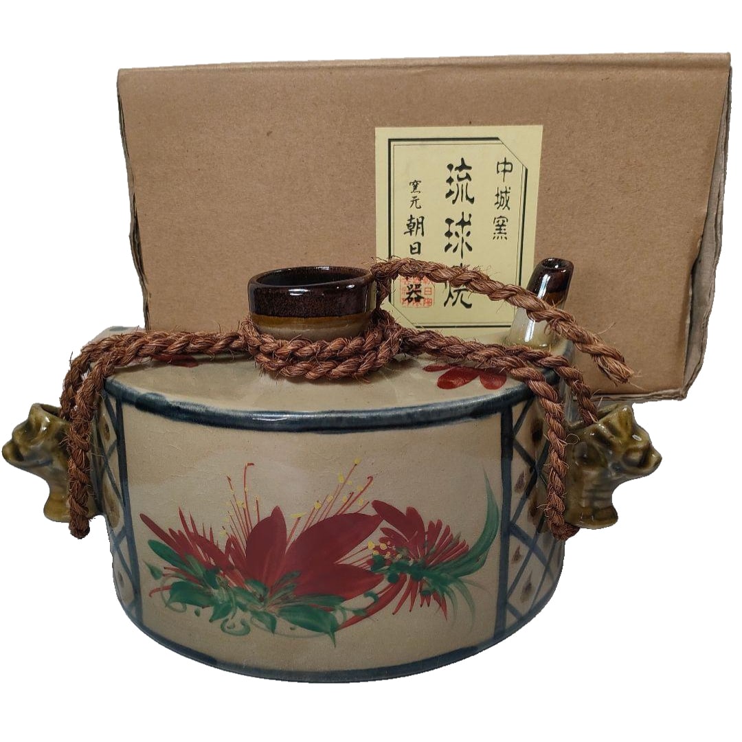 Okinawan Ryukyu ceramic ink cage, decorated with floral patterns and lion motifs. (1 of 10)