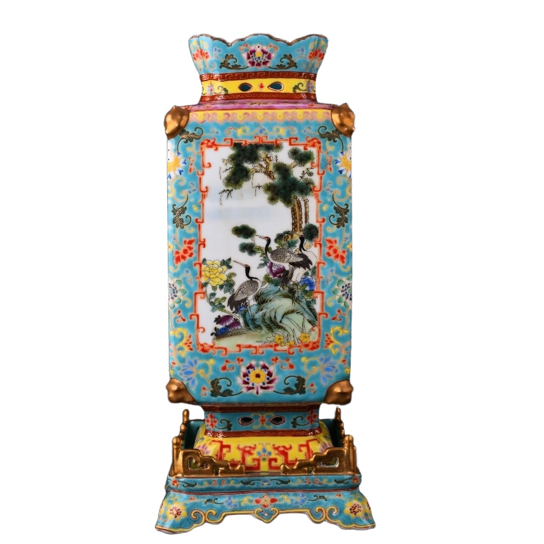 Qing Yongzheng official kiln enamel colored flower and bird inscribed pattern four beast square vase: This is a Qing Dynasty official kiln enamel colored square vase with flower, bird, inscription, and four mythical beasts patterns. It measures 40x17 centimeters, with a square and solemn shape. The fo