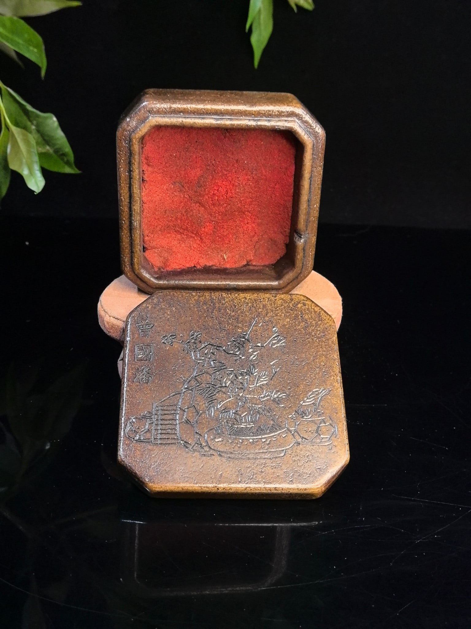 Shoushan stone hexagonal inkstone box - 4
