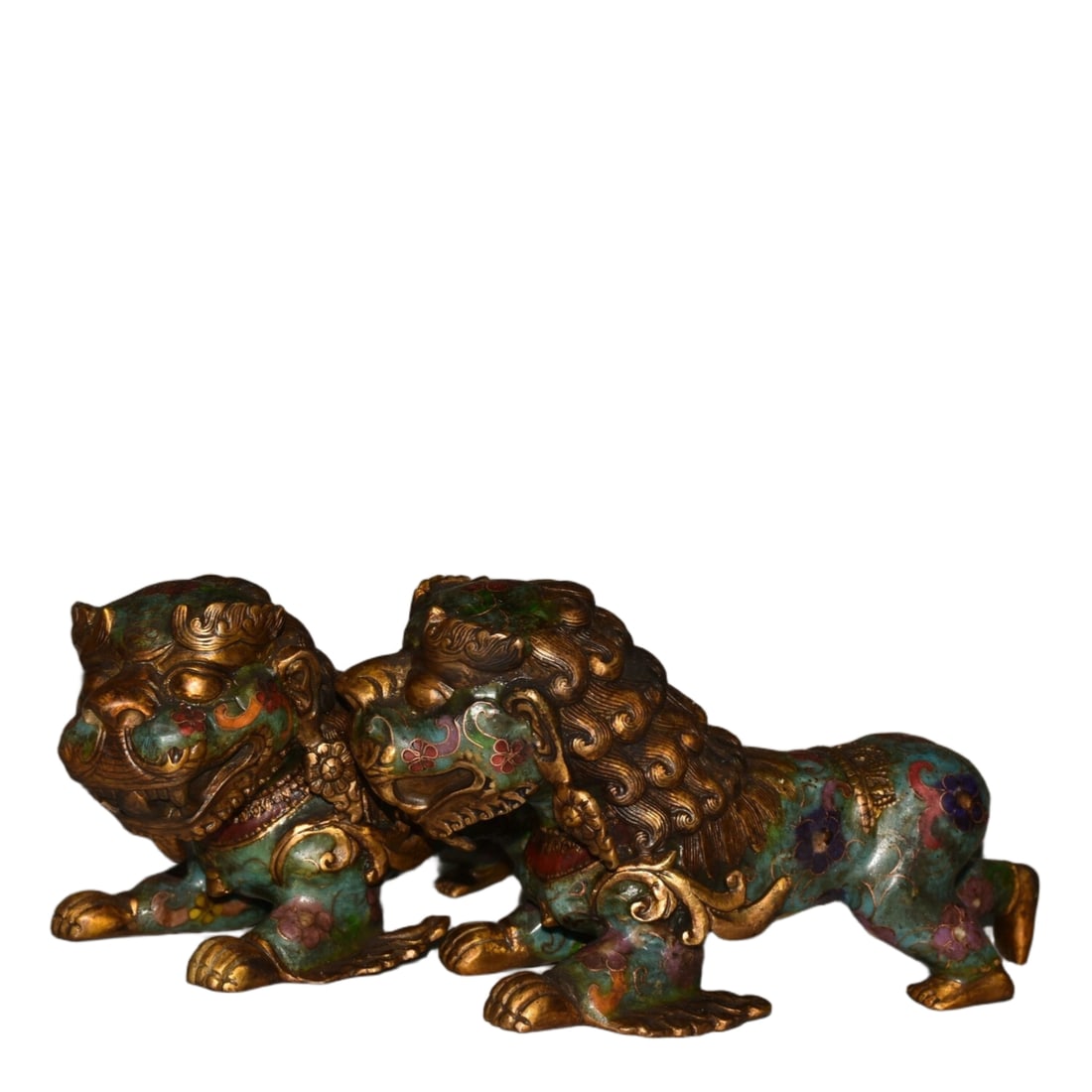 Cloisonne enamel beast-head censer.: Thai blue cloisonne beast-head censer ornament, finely crafted, as shown in the picture. Dimensions: 21 cm in length, 9 cm in width, 11.5 cm in height. Weighs 2300 grams.