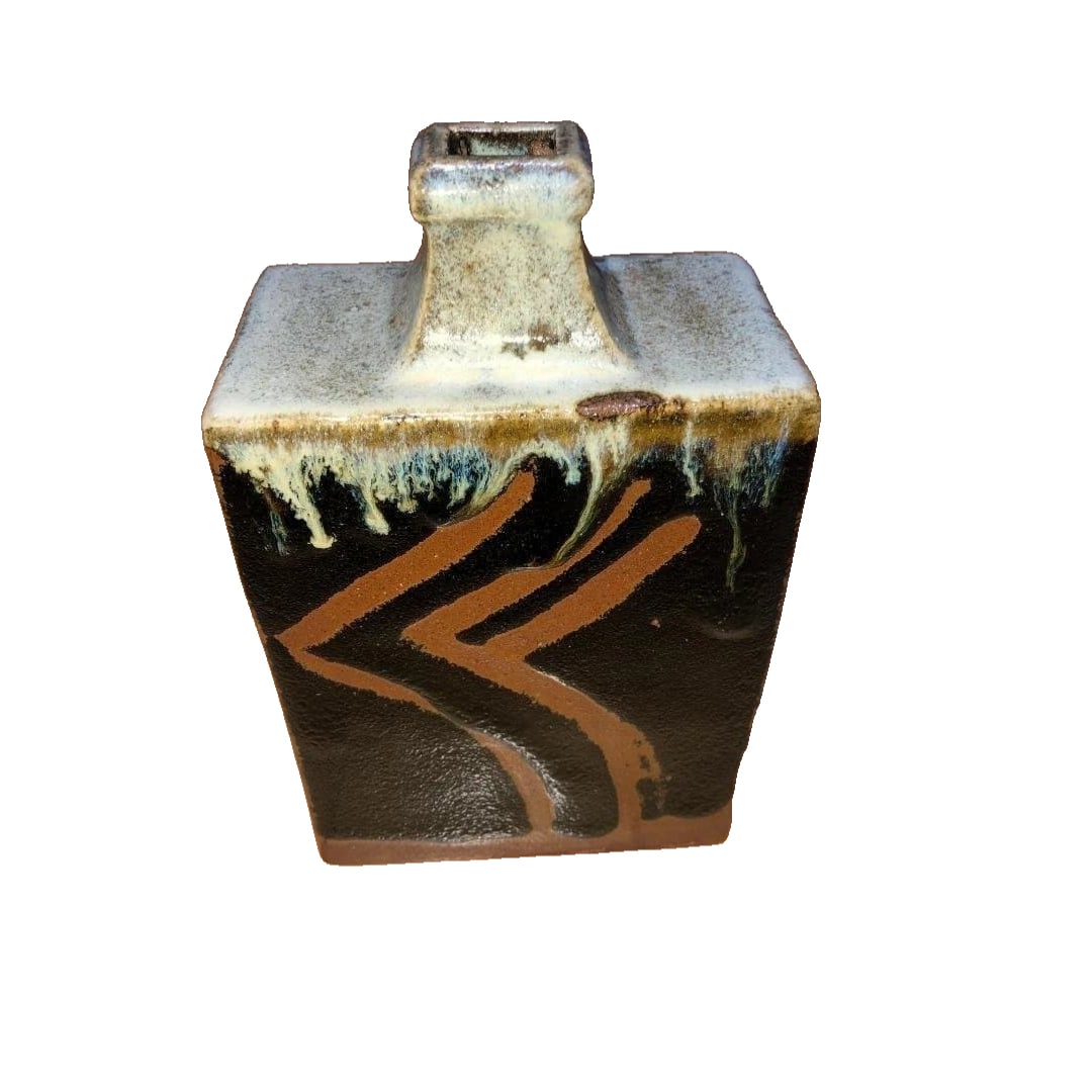 Hamada Shoji, ceramics, flat flower vase (henko) (1 of 10)