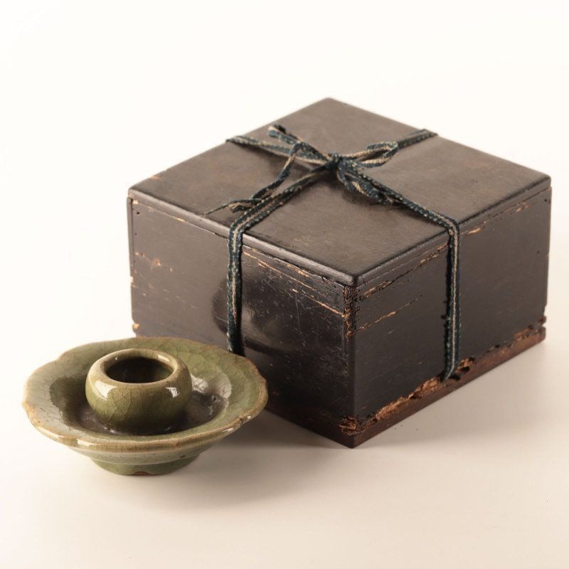 Chinese Antique Art: Tenryu-ji Celadon Cup Stand, with Original Box, Ming Dynasty (1 of 8)