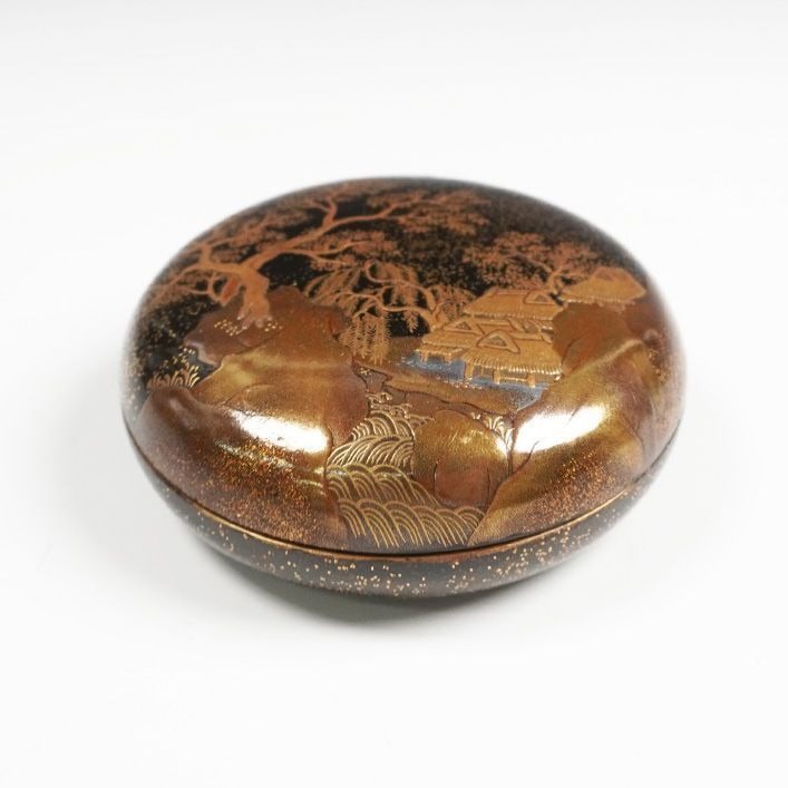 Antique lacquer incense box, with protective pouch and storage box.: Antique Lacquer Incense Box, with protective pouch and storage box Dimensions (cm) Width 6.9 Height 2.5