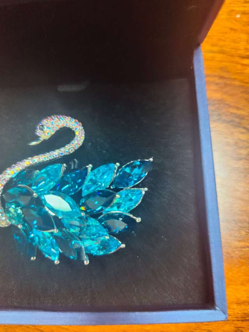 Designer brooches - 2