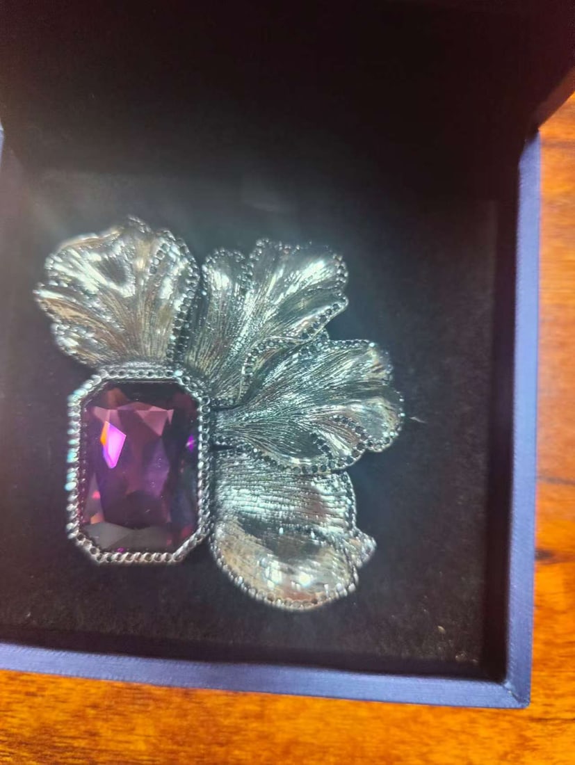 Designer brooches - 3