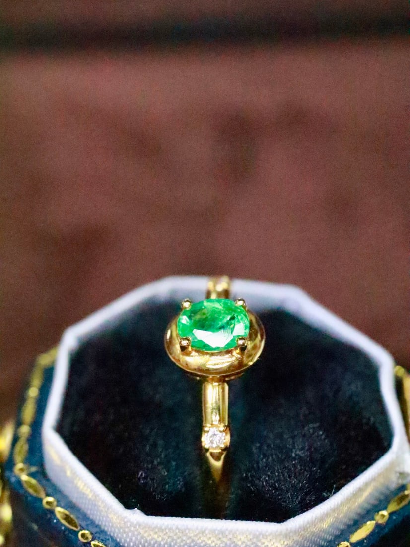 18K Gold Emerald Ring - 2
