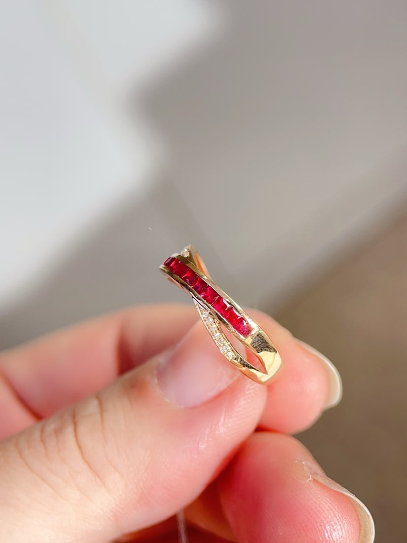 18K Gold Ruby Band Ring - 3