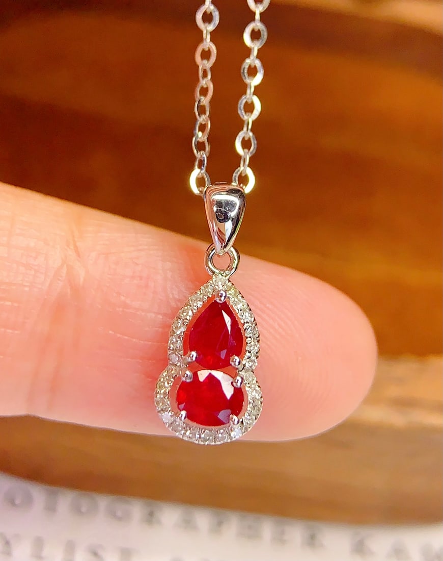 18K Gold Natural Ruby Pendant - 5