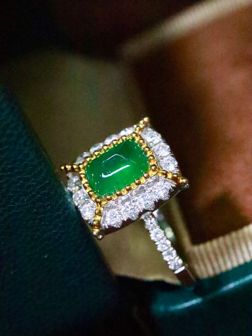 18K Gold Emerald Ring - 3