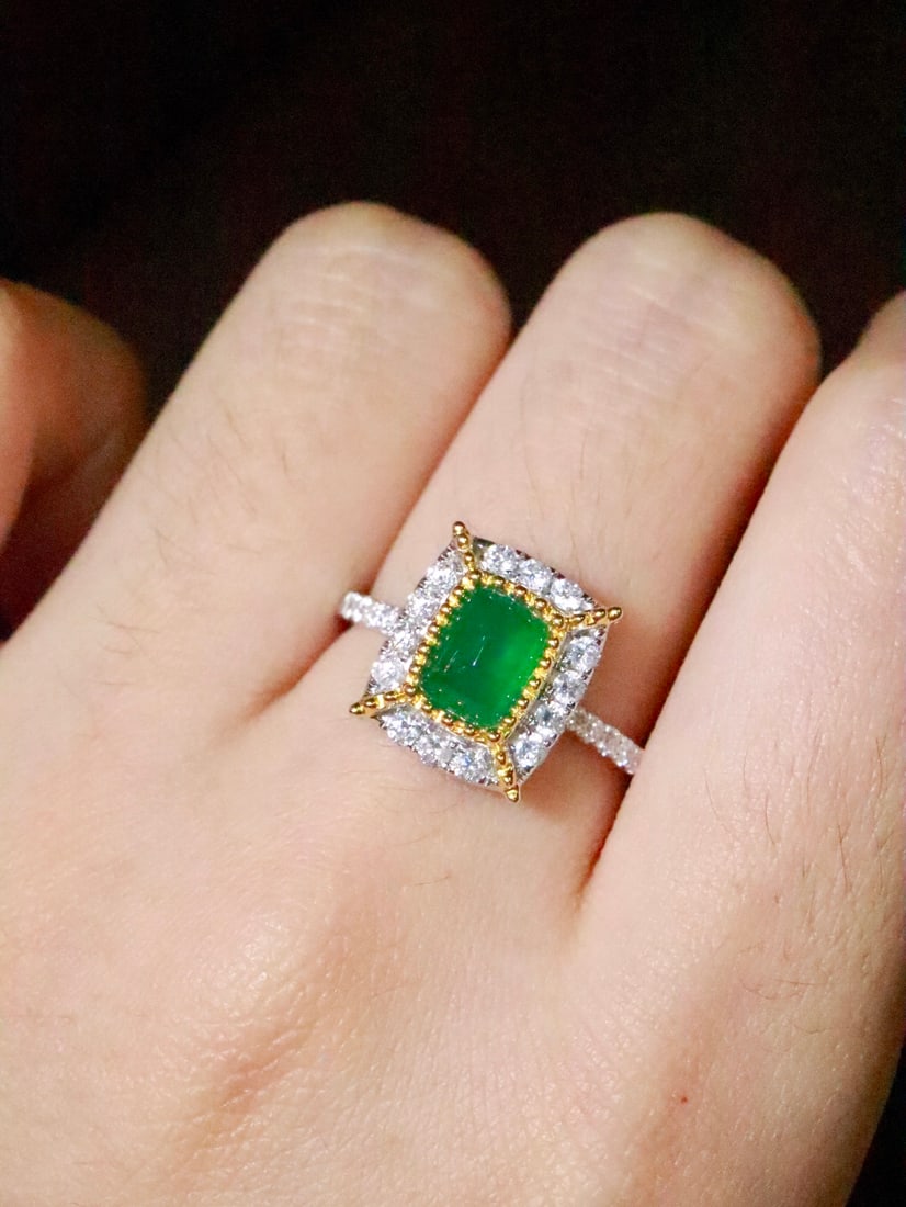 18K Gold Emerald Ring - 5
