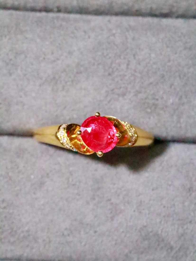 18K Gold Natural Ruby Ring - 2