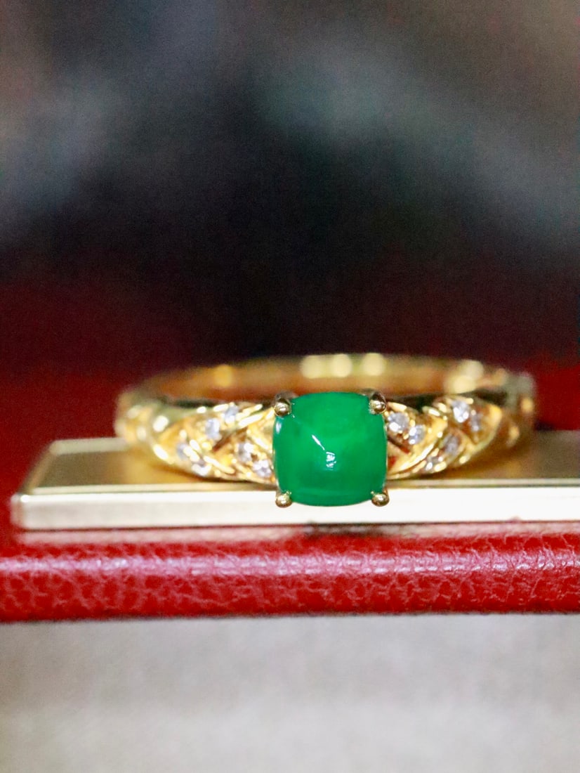 18K Gold Emerald Ring - 4