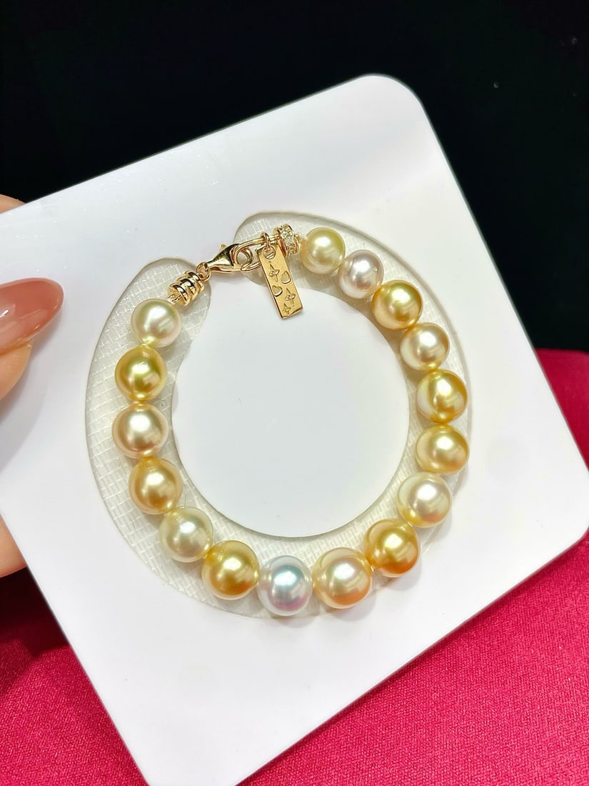 8-10.3mm natural seawater pearl bracelet (1 of 6)
