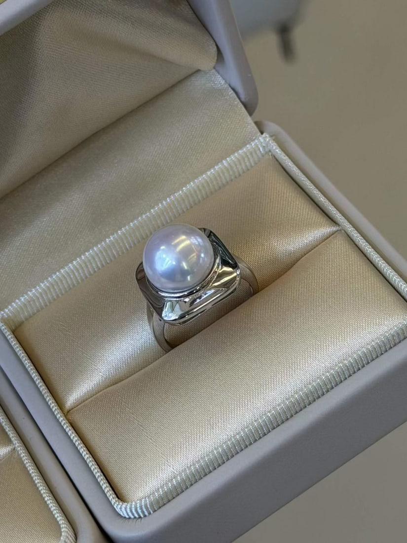 Sterling Silver Edison Pearl Ring (1 of 6)