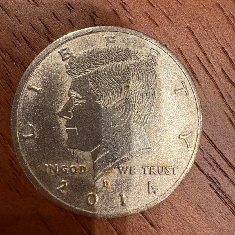 2014 United States Half Dollar Kennedy Commemorative Coin: This is a 2014 edition United States half-dollar banknote, featuring a portrait of Kennedy. Year: 2014 Design: Portrait of Kennedy Denomination: One-half of a dollar Country: United States Features: