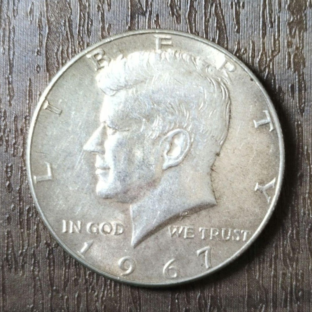 1967 United States Kennedy Half Dollar Silver Coin: 1967 United States Kennedy Half Dollar Silver Coin