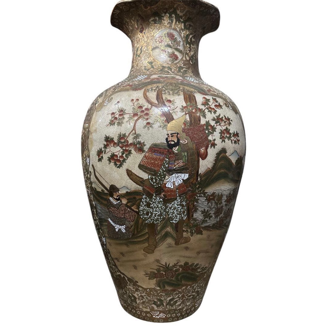 Large and Extra-Large Satsuma Ware Vase/Jar, Height 92 cm (1 of 8)