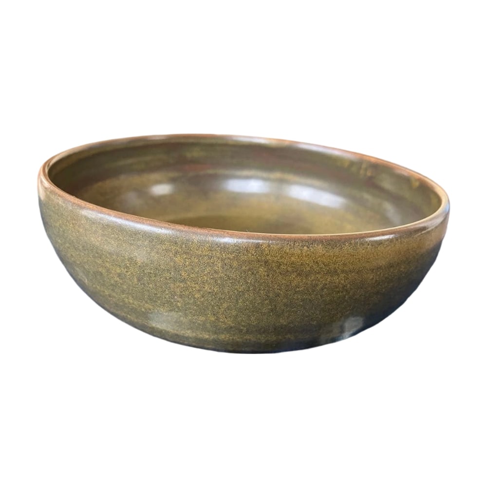 Mizusawa-yaki, Satsuma-yaki, contemporary ceramic works by master craftsman Araki Kanjiro.: This is a bowl made using Naeshirogawa-yaki (a type of Satsuma ware). This is a work by the "Contemporary Craft Master" Araki Kanjiro. I have cherished and carefully used it, so it exhibits a beautifu