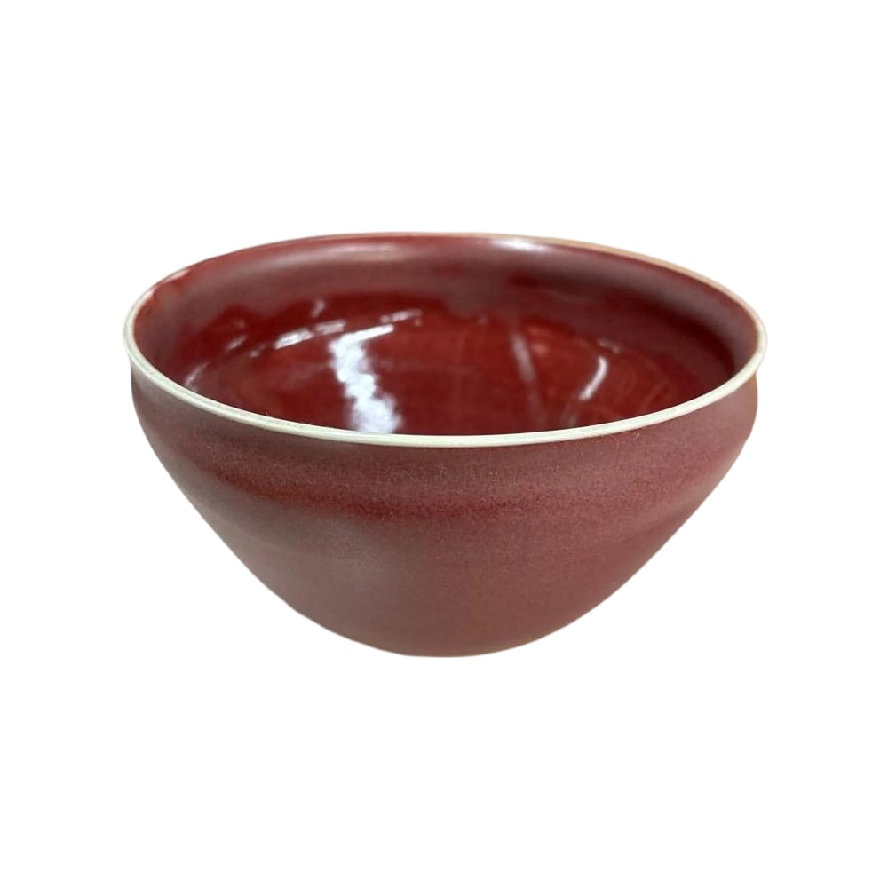 Satsuma-yaki Cinnabar Glaze Matcha Bowl, with Dedicated Box: A simply designed red ceramic matcha bowl, ideal for tea ceremony rituals. Color: Deep Red Material: Ceramic Shape: Round Accessories: Original Box Use: Tea Utensil Design: Simple white lines on the