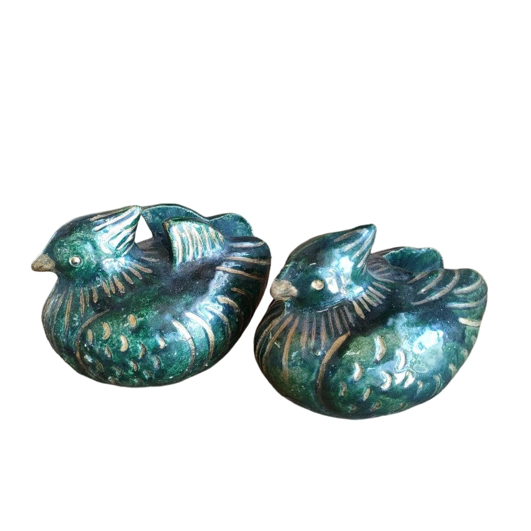 Yongle Zen Goro Mandarin Duck-shaped Screen Clamp/Screen Holder, with mark, without box, a pair,: This is a pair of Yongle period Zen Goro mandarin duck-shaped screen holders, with inscriptions but lacking the original packaging box. They are glazed in green and belong to the avian-themed antique 
