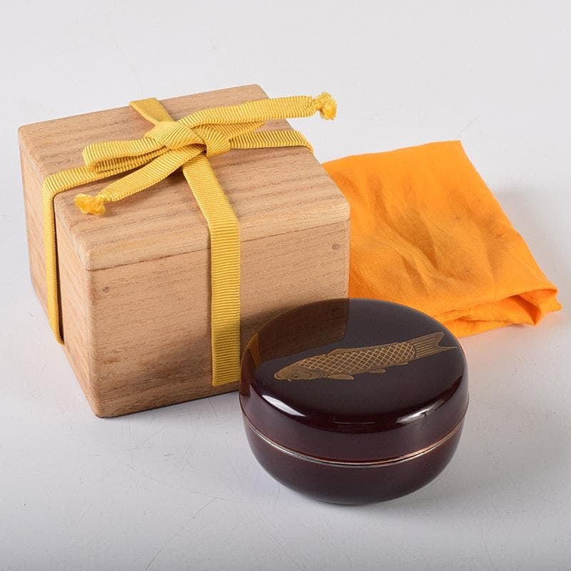 Yamanaka Lacquerware, crafted by the lacquer artist Maezaki Masami, decorated with maki-e (gold (1 of 14)