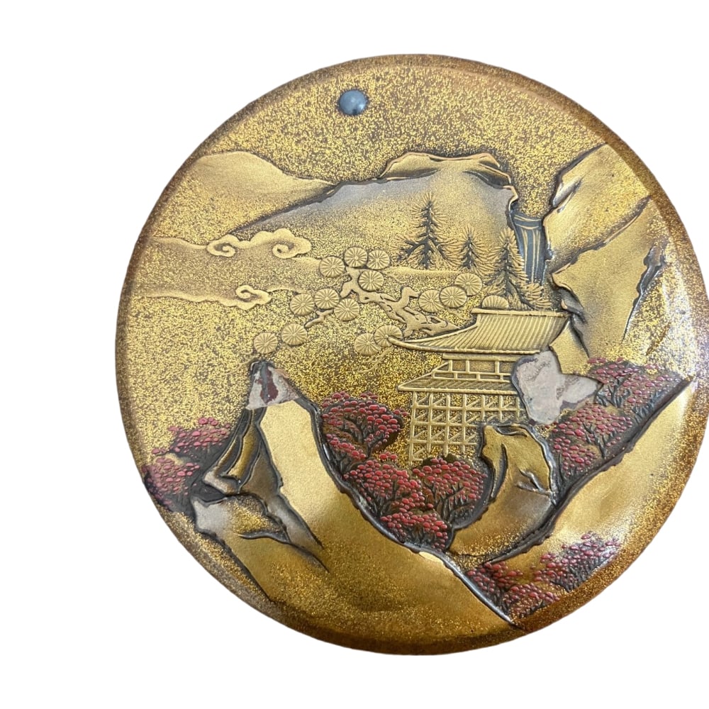 Gold Maki-e Incense Box "Kiyomizu-dera" Relief Maki-e, Nashiji Texture, with Original Box, (1 of 9)