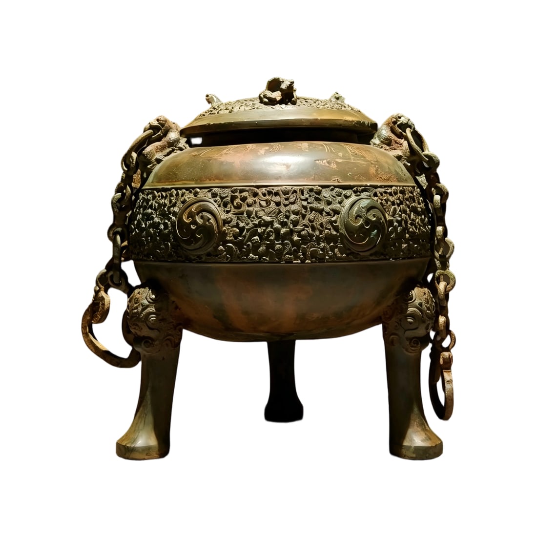 Spring and Autumn Period Bronze Ding with Feather Pattern and Chain: This bronze ding with feather pattern and chain is from the Spring and Autumn Period, showcasing the superb casting skills of ancient craftsmen. The feather pattern is intricately detailed, and the