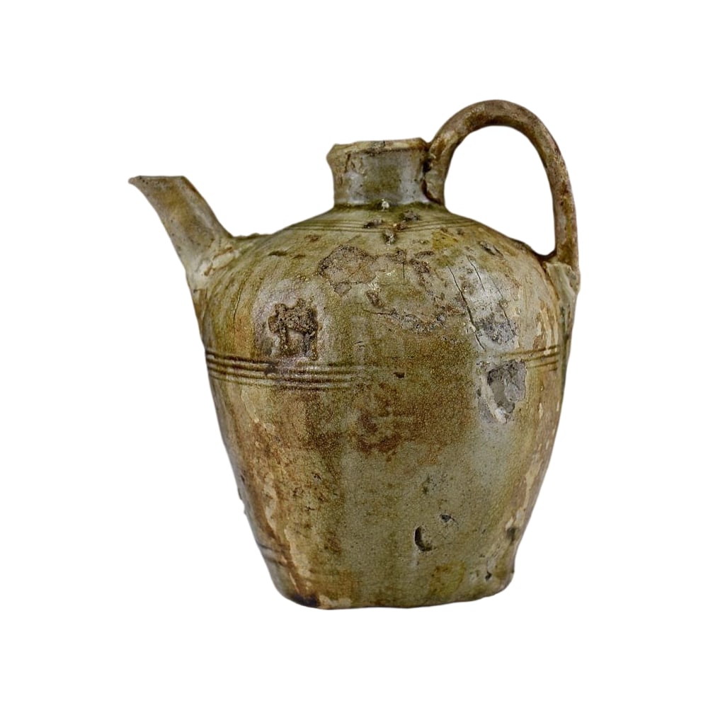 Koseto Sansuji Mizusashi, Heian Period: Antique Art: Koseto Three-Striped Mizusashi, Heian Period, with Cautionary BoxPlease refer to the images to check the condition. Due to its age, there are some scratches.Dimensions: Height 19cm,