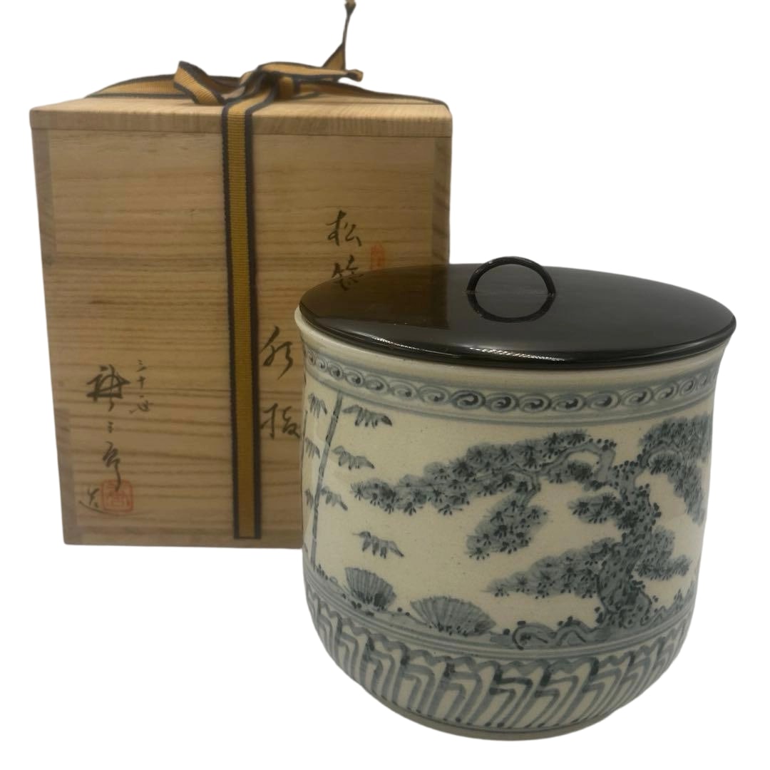 Master Artisan, Virtually Unused Item, Created by Kato Tozaburo, Sometsuke (Blue and White) Pine, (1 of 5)