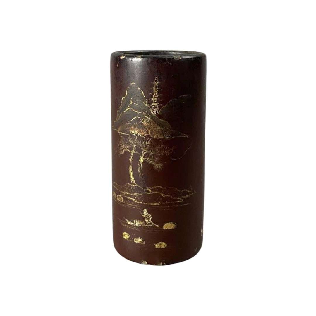 Qing Dynasty to Republic Period Black Lacquer with Gold Landscape Design Brush Pot, Scholar's Studio: Qing to Republic Period Black Lacquer with Gold Landscape Design Brush Pot Scholar's Studio Object Antique Brush PotDimensions: Height: 11.6cm Diameter: 5.5cm