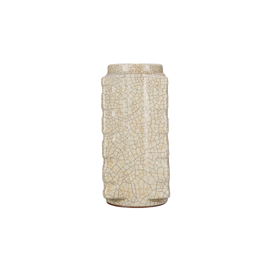 Song Dynasty Ge Glaze 'Shoucheng Hall' Gold Thread Iron Line Cong-shaped Vase: This Song Dynasty Ge glaze Cong-shaped vase, with its unique 'Shoucheng Hall' mark, exemplifies the elegance and exquisite craftsmanship of Song ceramics. The crackle pattern of gold thread and iron l