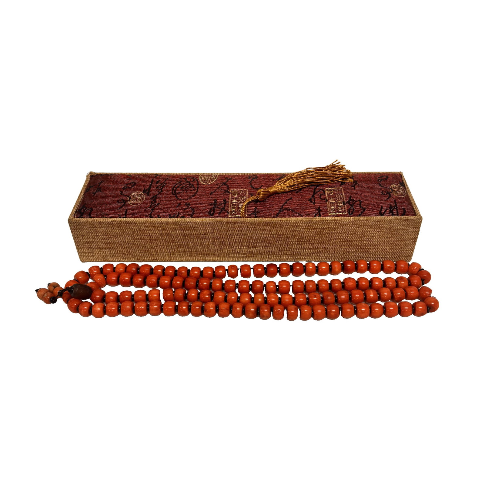 Old Coral Necklace: Old coral necklace, approximately 550mm in length.