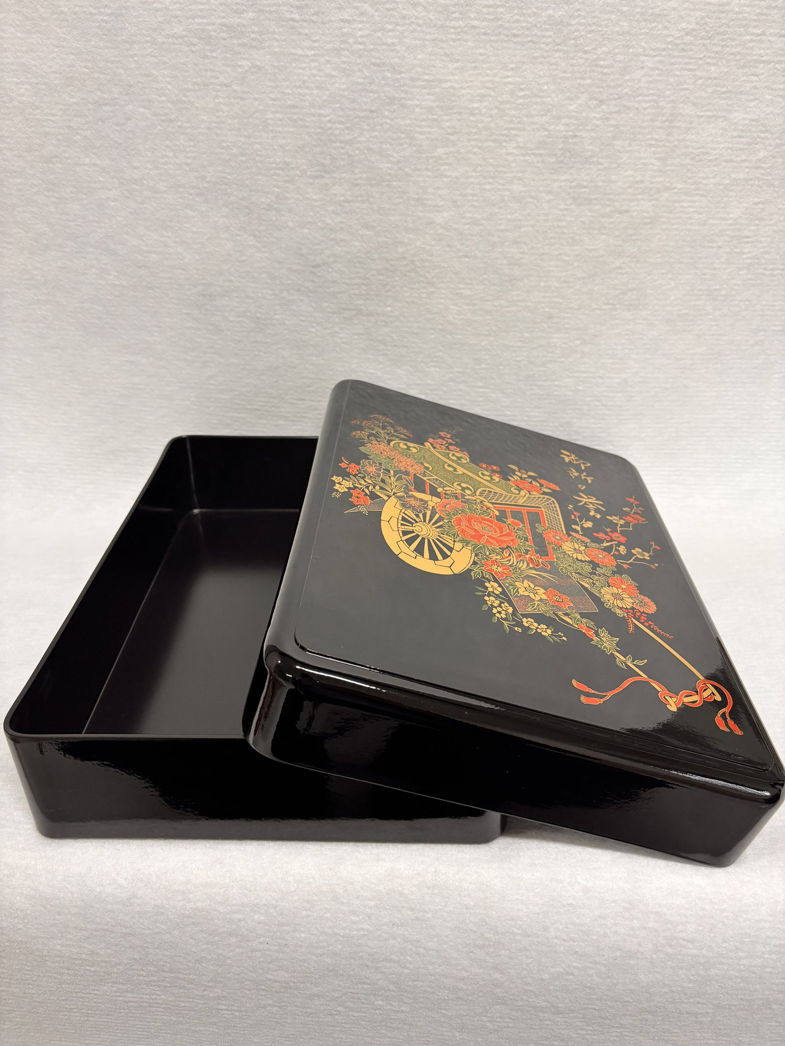 Japanese lacquerware box - 3