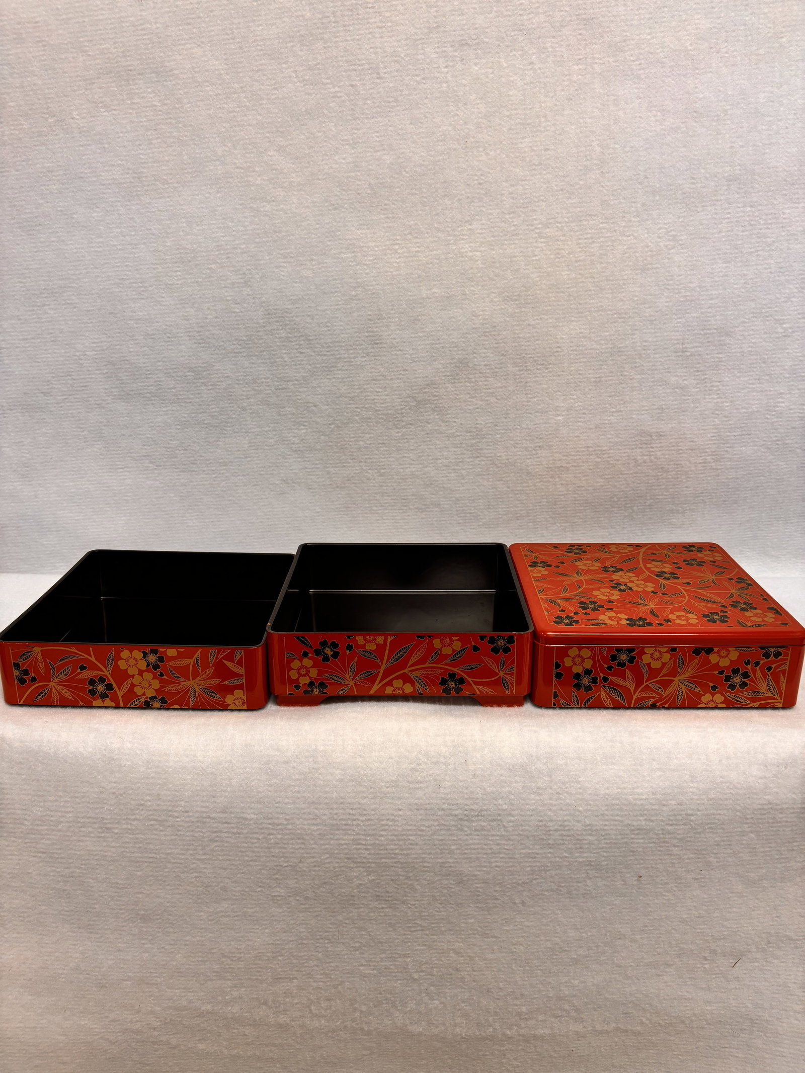 Three-layer lacquerware bento box - 4