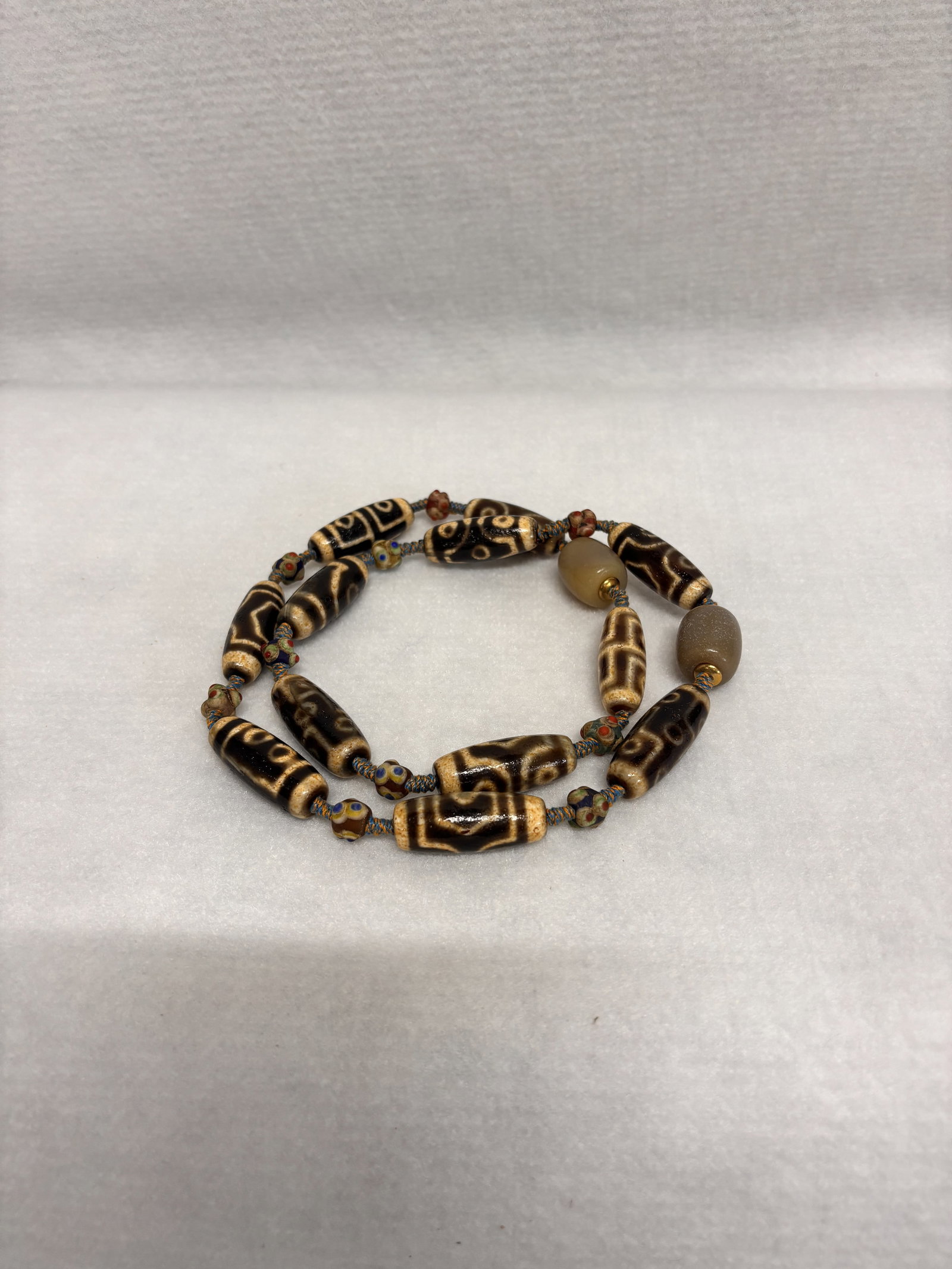 Agate Dzi Bead Bracelet - 3