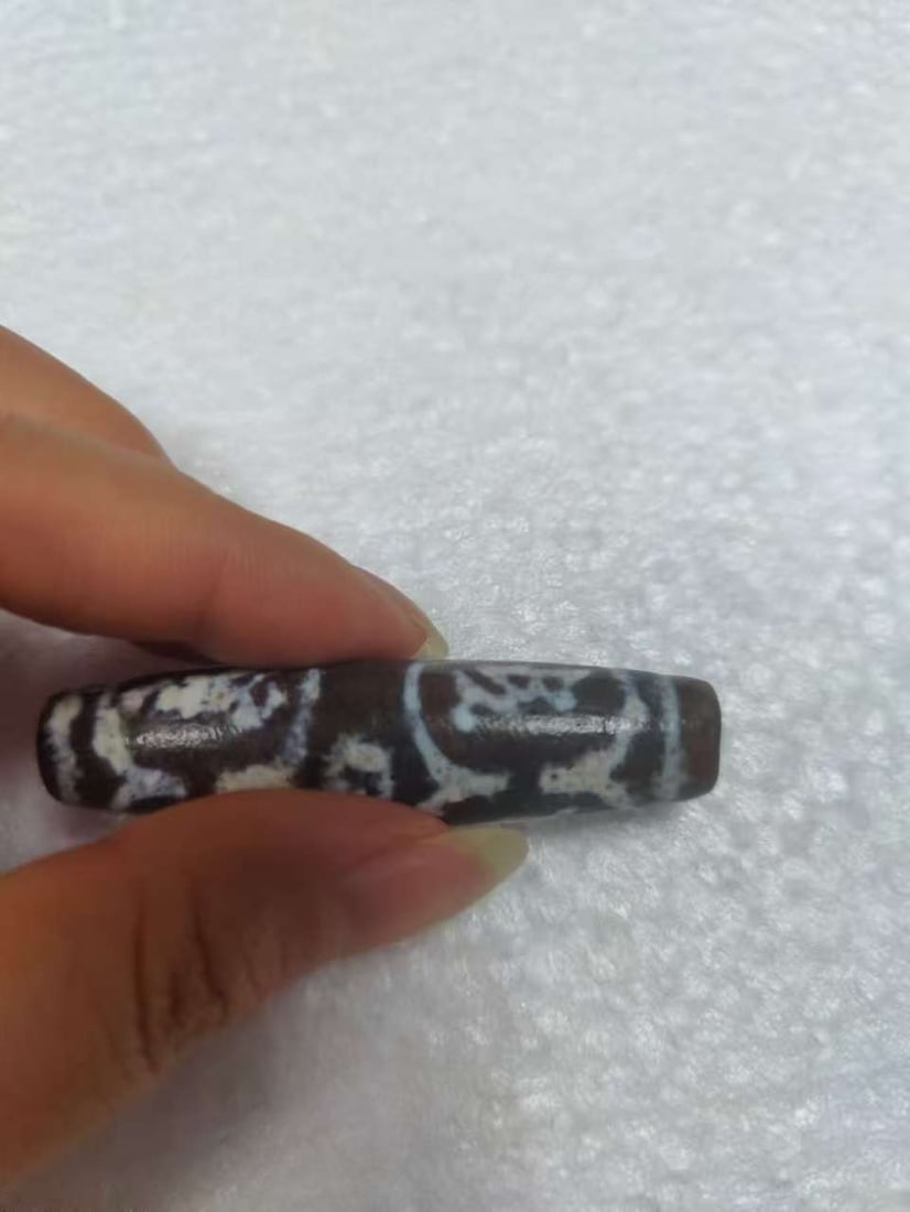 Dzi pendant - 3